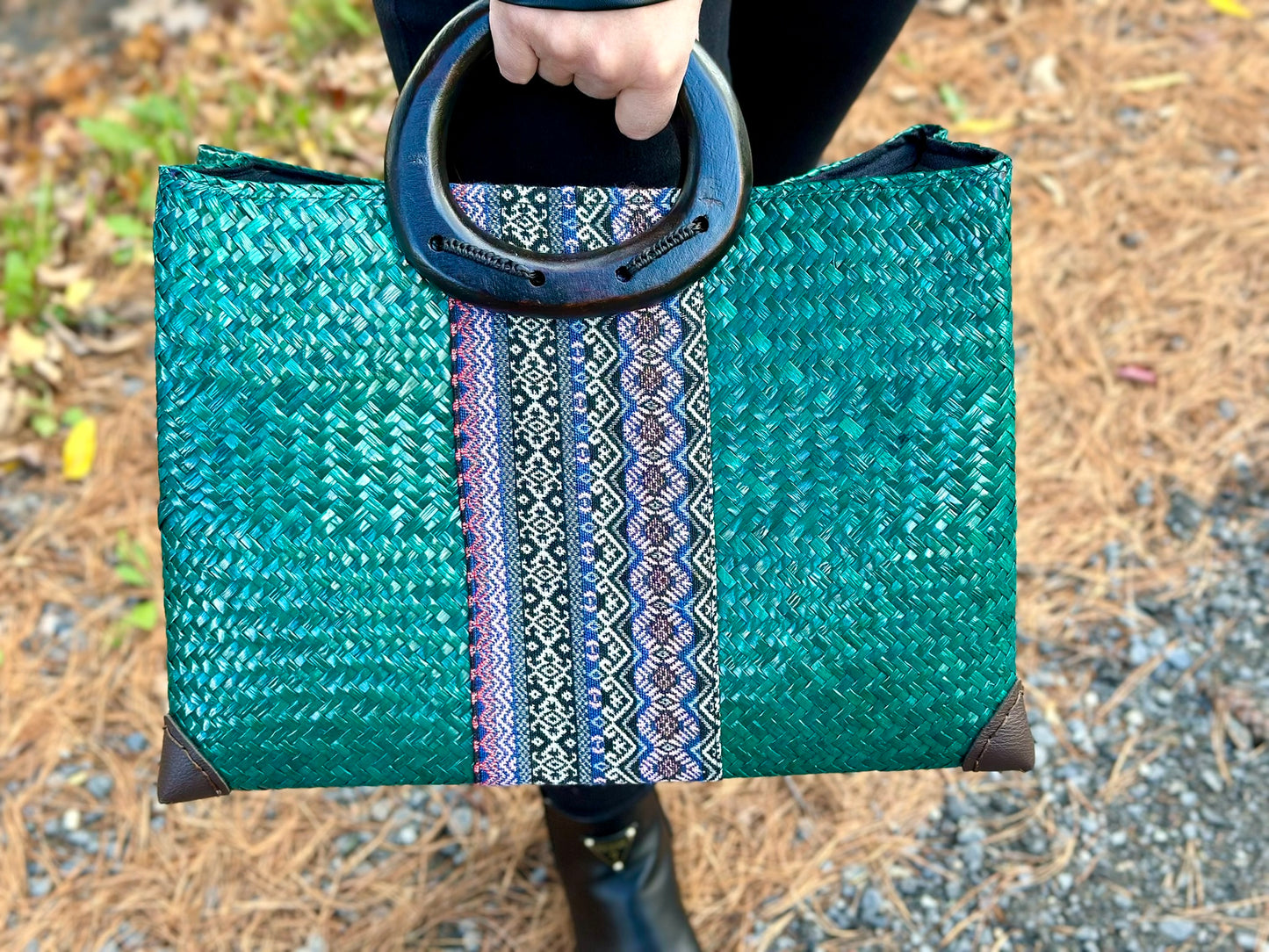 Handcrafted bamboo bag · Premium quality · MEDIUM [Turquoise]