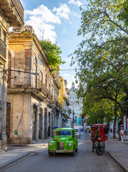 Vertical printed canvas · High quality · Cuban streets · Wall art