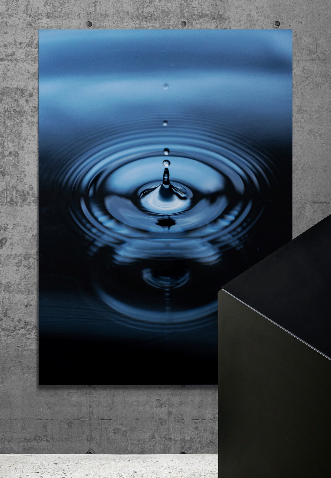 Vertical printed canvas · High quality · Water drop · Wall art